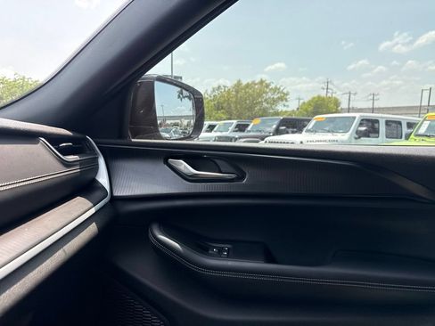 Used 2025 Jeep Grand Cherokee L Altitude RWD image 23