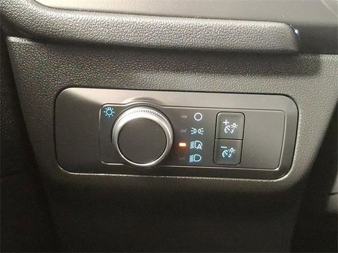 Used 2021 Ford Escape SE image 23