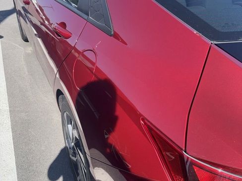 Used 2025 Hyundai Elantra Sport image 5