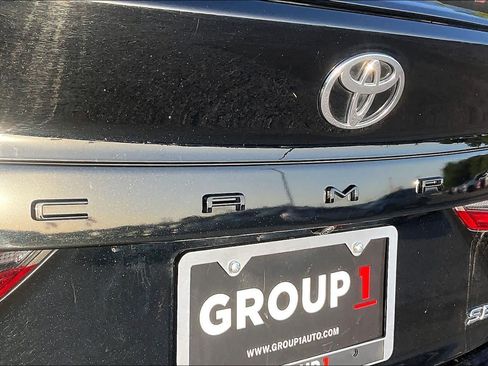Used 2025 Toyota Camry SE FWD image 30