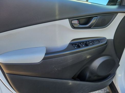 Used 2023 Hyundai Kona SEL image 16