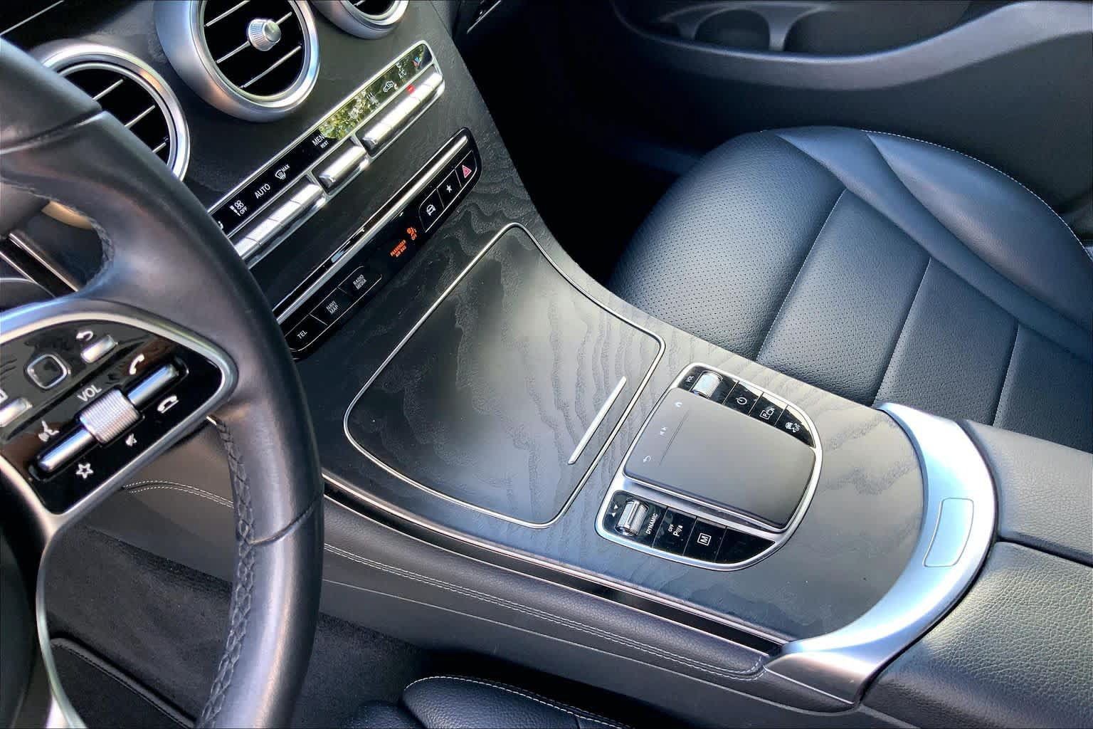Used 2020 Mercedes-Benz GLC 350e 4MATIC image 16