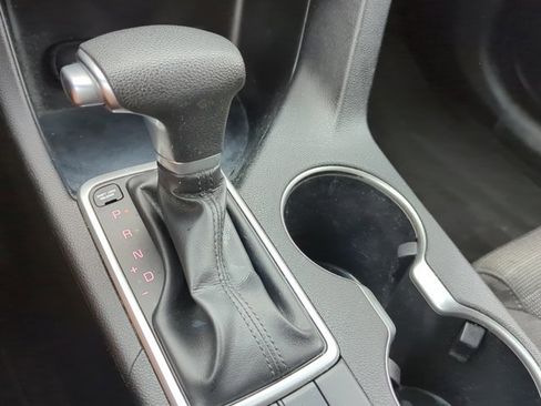 Used 2018 Kia Sportage LX FWD image 16