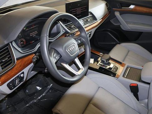 Used 2023 Audi Q5 2.0T Prestige w/ Prestige Package AWD/4WD image 14