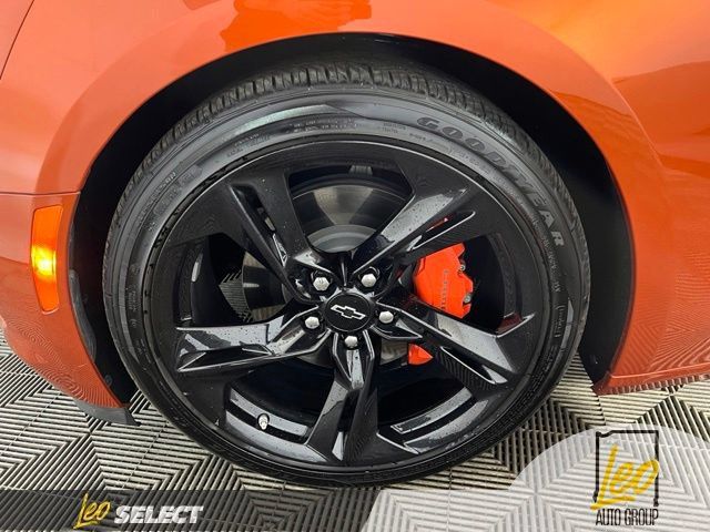 Used 2022 Chevrolet Camaro LT RWD image 21