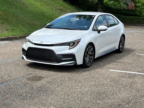 Used 2020 Toyota Corolla SE FWD image 25