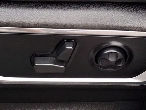 Used 2021 RAM 1500 Laramie AWD/4WD image 25
