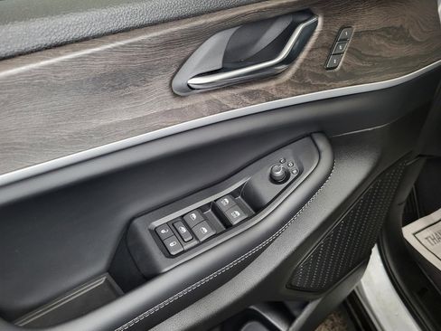 New 2025 Jeep Grand Cherokee Limited image 4