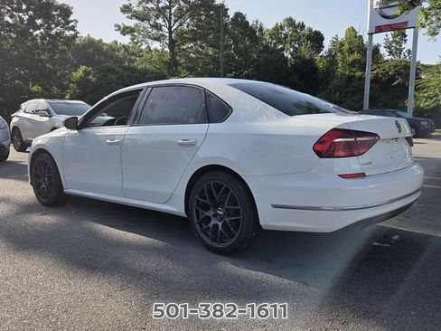 Used 2018 Volkswagen Passat 2.0T S w/ Driver Assistance Package FWD image 3