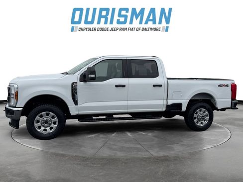 Used 2024 Ford F250 XLT image 3