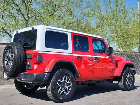 New 2026 Jeep Wrangler Unlimited Sahara w/ Whitecap Package AWD/4WD image 9