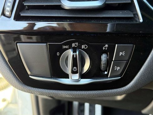 Used 2023 BMW M5 w/ Competition Package image 38