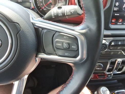 Used 2020 Jeep Wrangler Unlimited Rubicon AWD/4WD image 30
