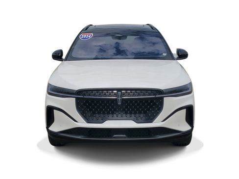 Used 2024 Lincoln Nautilus Reserve w/ Equipment Group 202A AWD/4WD image 2