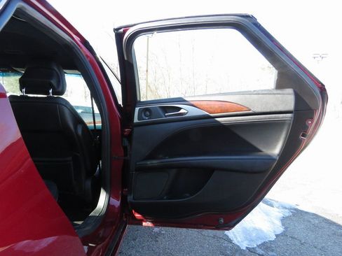 Used 2019 Lincoln MKZ Reserve image 15