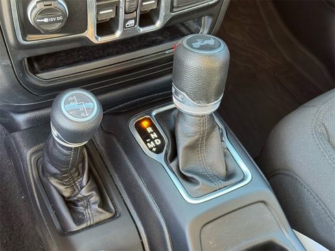 Used 2023 Jeep Wrangler Sport S w/ Sun And Sound Package image 32