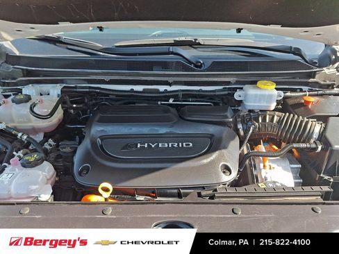Used 2023 Chrysler Pacifica Touring-L FWD image 29