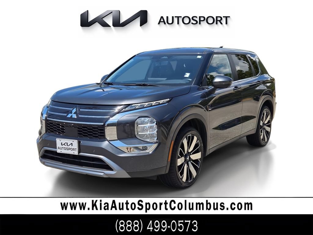 Used 2025 Mitsubishi Outlander SE AWD/4WD image 1