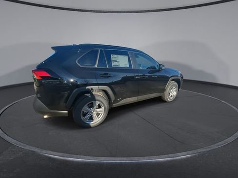 New 2025 Toyota RAV4 XLE image 7