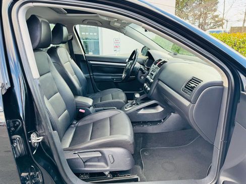 Used 2010 Volkswagen Jetta SE image 17