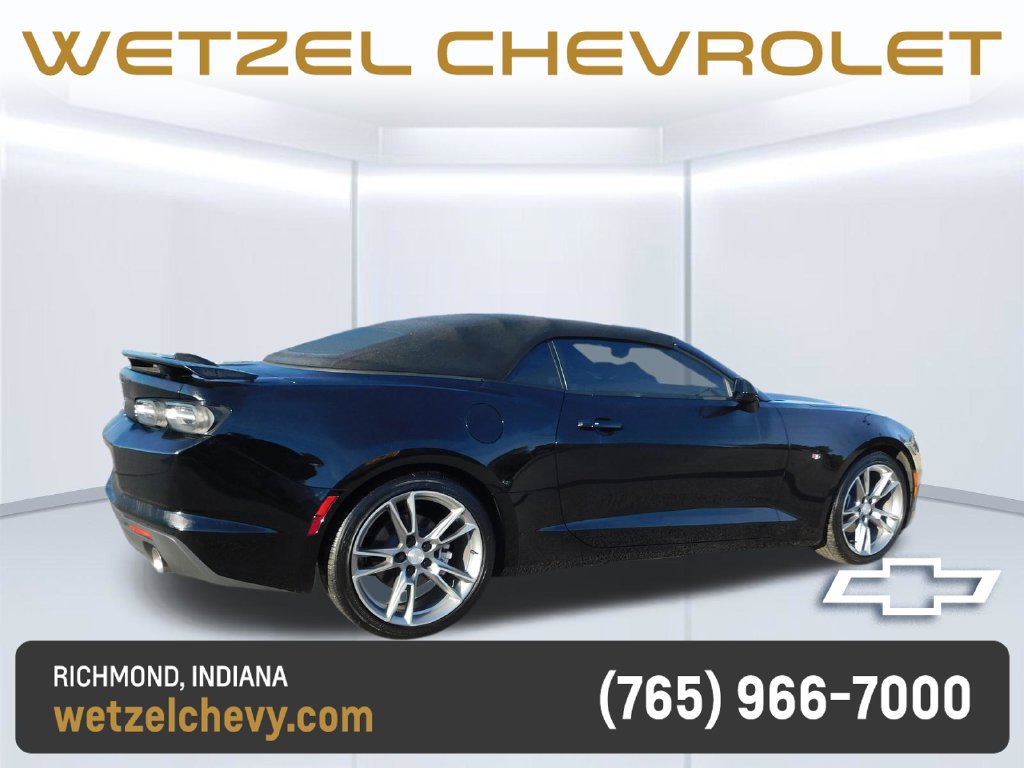 Used 2024 Chevrolet Camaro LT w/ RS Package RWD image 3