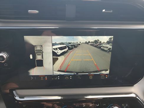 Used 2025 GMC Sierra 1500 AT4X image 42