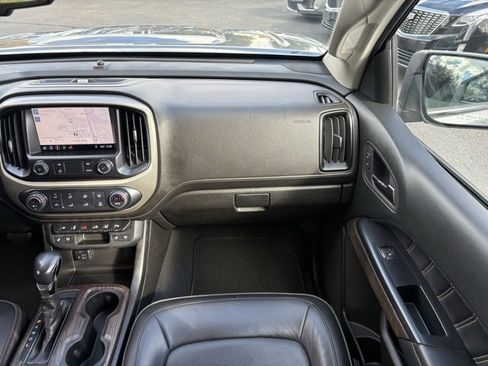 Certified 2022 GMC Canyon Denali image 22