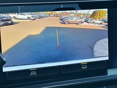 Used 2023 Chevrolet Silverado 1500 LT Trail Boss w/ Protection Package image 27