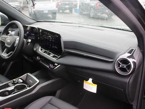 New 2026 Chevrolet Equinox LT FWD image 28