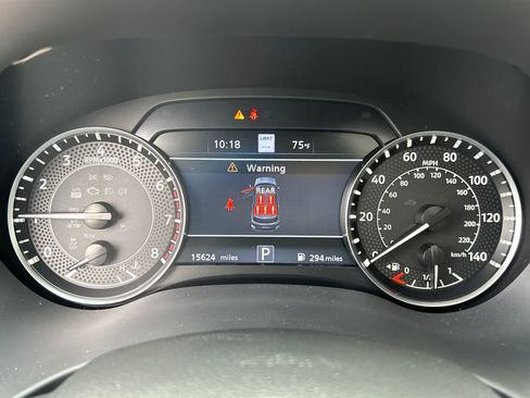 Used 2024 Nissan Armada Platinum w/ Captain's Chairs Package image 18