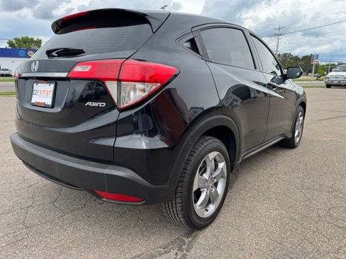 Used 2022 Honda HR-V LX image 7