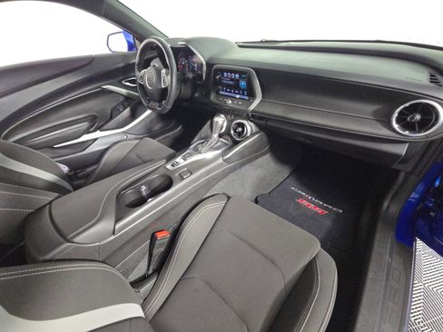 Used 2016 Chevrolet Camaro SS image 23