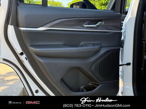 Used 2024 Jeep Grand Cherokee Limited AWD/4WD image 25