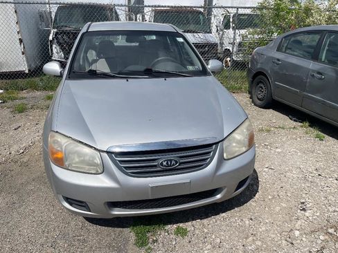 Used 2008 Kia Spectra EX image 2