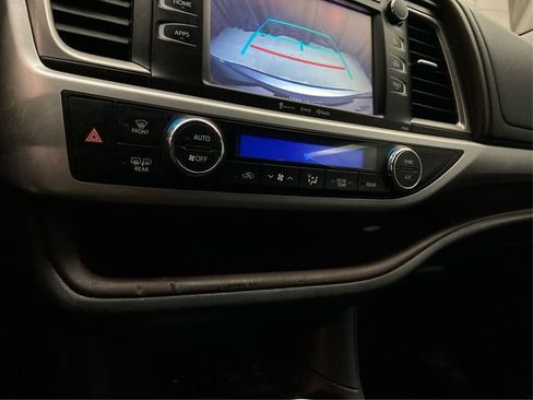 Used 2019 Toyota Highlander Plus image 29