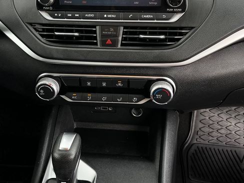 Used 2020 Nissan Altima 2.5 S FWD image 18