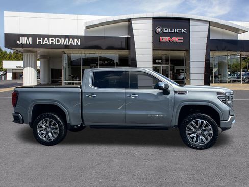 Used 2025 GMC Sierra 1500 Denali w/ Denali Reserve Package AWD/4WD image 8