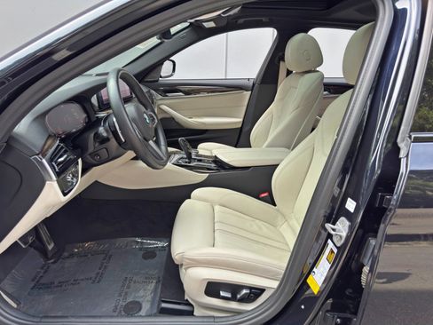 Used 2021 BMW 540i w/ M Sport Package RWD image 17