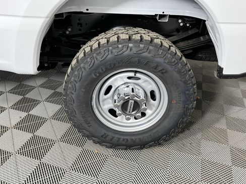 New 2026 Ford F250 XL w/ FX4 Off-Road Package image 20