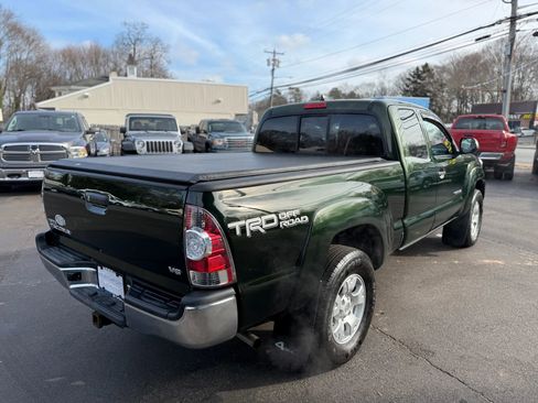 Used 2014 Toyota Tacoma 4x4 Access Cab V6 image 6