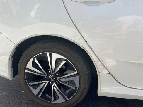 Used 2017 Honda Civic EX-L image 12