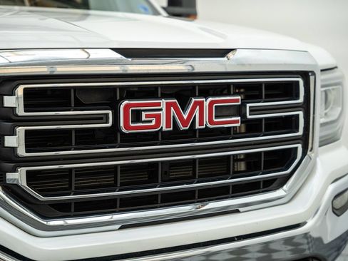 Used 2018 GMC Sierra 1500 SLE w/ Max Trailering Package AWD/4WD image 12