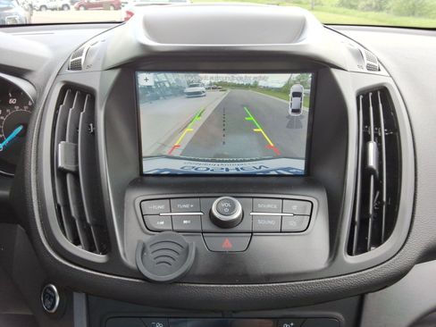 Used 2019 Ford Escape SEL AWD/4WD image 16