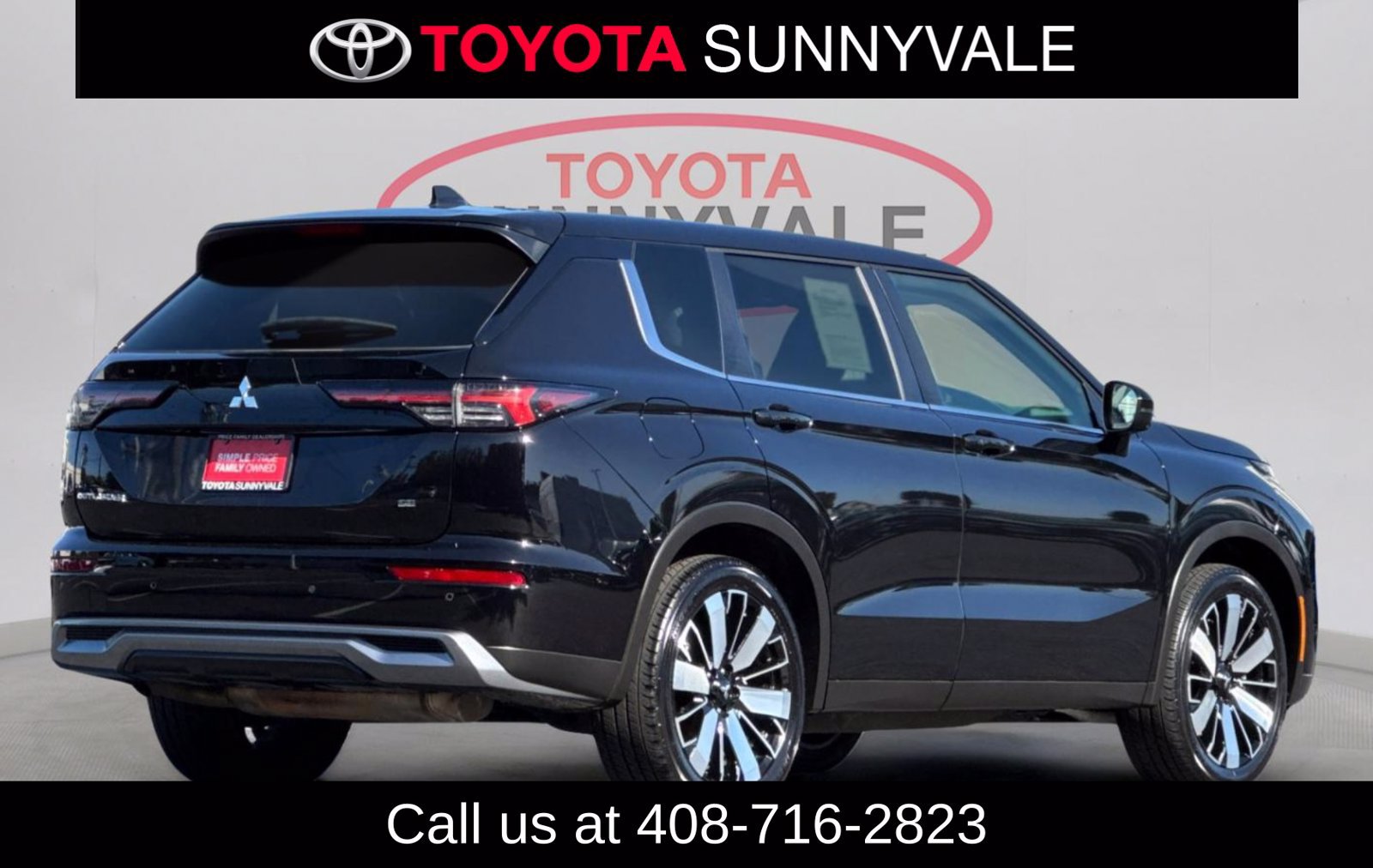 Used 2025 Mitsubishi Outlander SE FWD image 1