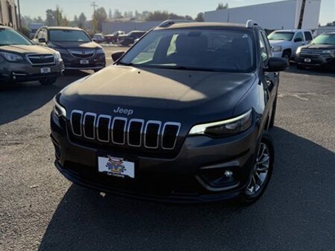 Used 2019 Jeep Cherokee Latitude Plus w/ Cold Weather Group image 31