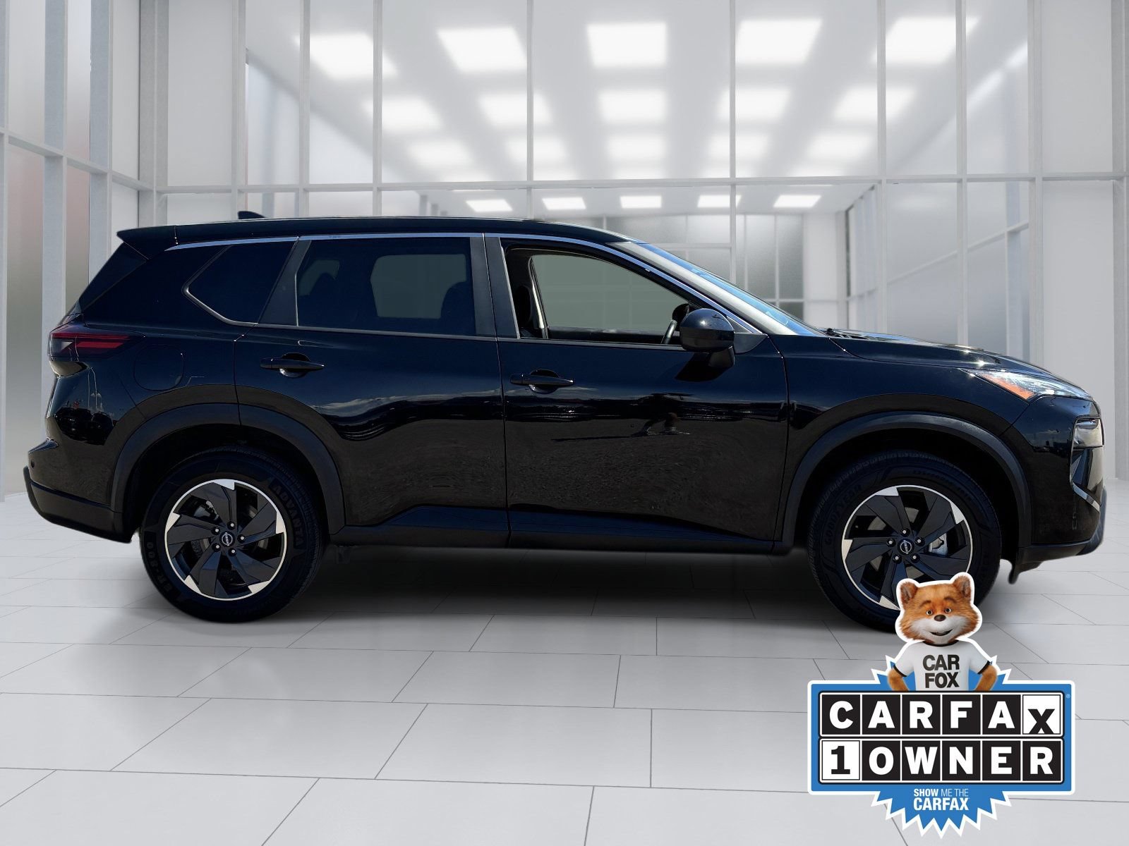 Certified 2025 Nissan Rogue SV FWD image 7