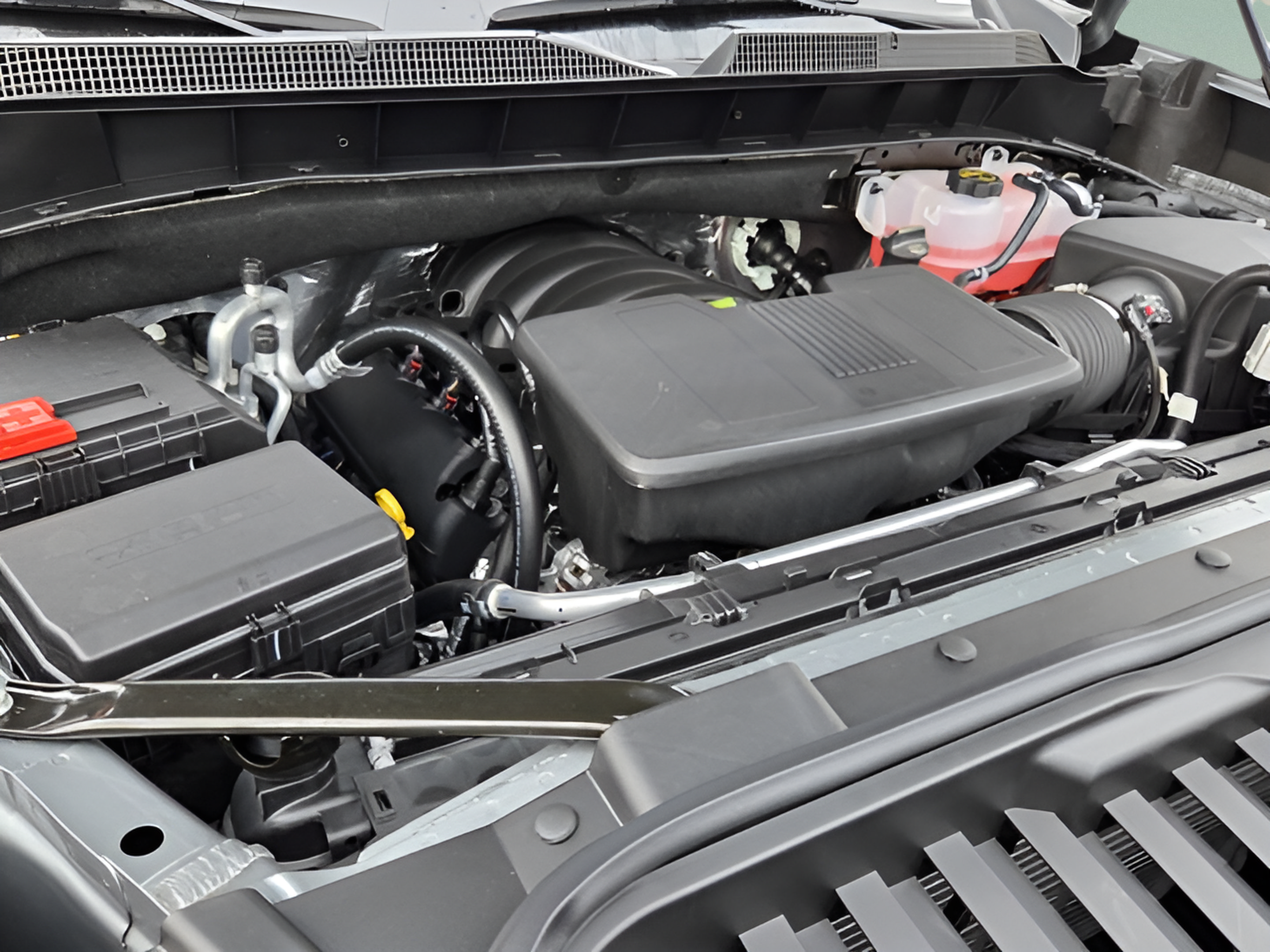 New 2026 Chevrolet Silverado 1500 RST w/ Redline Edition AWD/4WD image 18