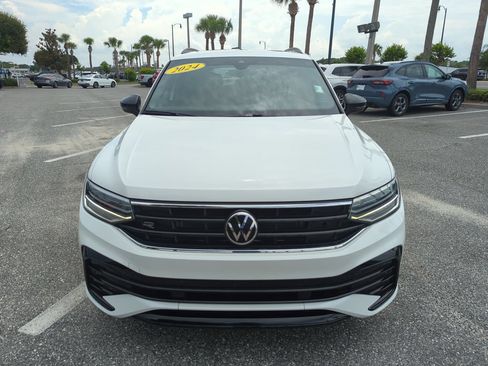 Used 2024 Volkswagen Tiguan SE R-Line FWD image 15