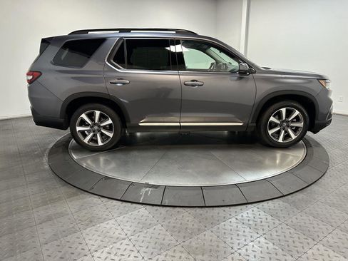 Certified 2024 Honda Pilot Touring image 15