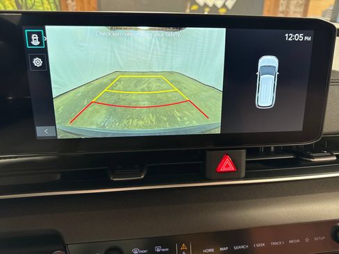 New 2026 Kia Carnival EX FWD image 18